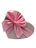 Подарункова коробочка у формі серця. Рожева