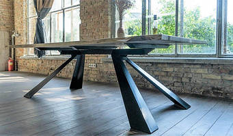 Деревянные столы из массива дерева с эпоксидной смолой в Киеве фото