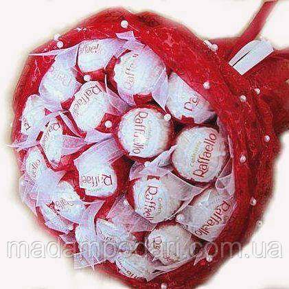 Букет из конфет "Рафаэлка"/Сладкий букет из конфет/Конфетный букет - фото 1 - id-p909016506
