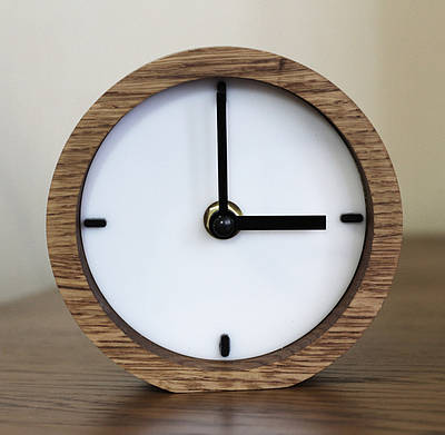 Годинник дизайнерський з дерева і акрила (12*12*4 см)