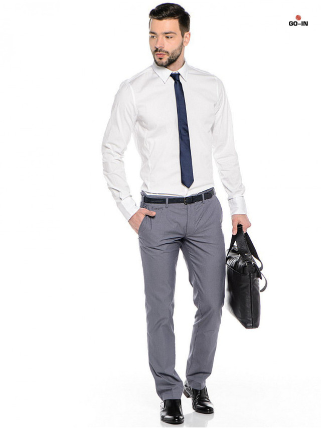 Модная рубашка мужская классическая с длинным рукавом