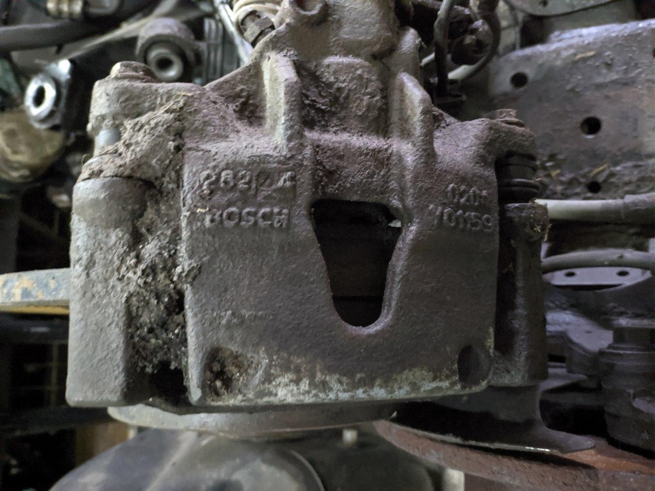 Супорт задній правий (R16) Renault Master, Opel Movano 1998-2010, 7711368827 (Б/У), фото 1