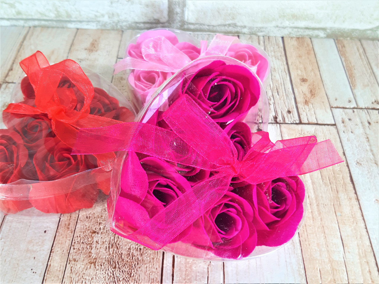 Подарункове мило пелюстки троянди ( подарунковий набір на 8 березня )