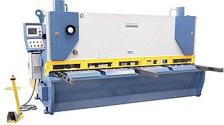 HKT 3200 x 8 НОЖИЦІ ГІДРАВЛІЧНІ ГІЛЬЙОТИННІ З ПОХИЛИМ НОЖЕМ Bernardo