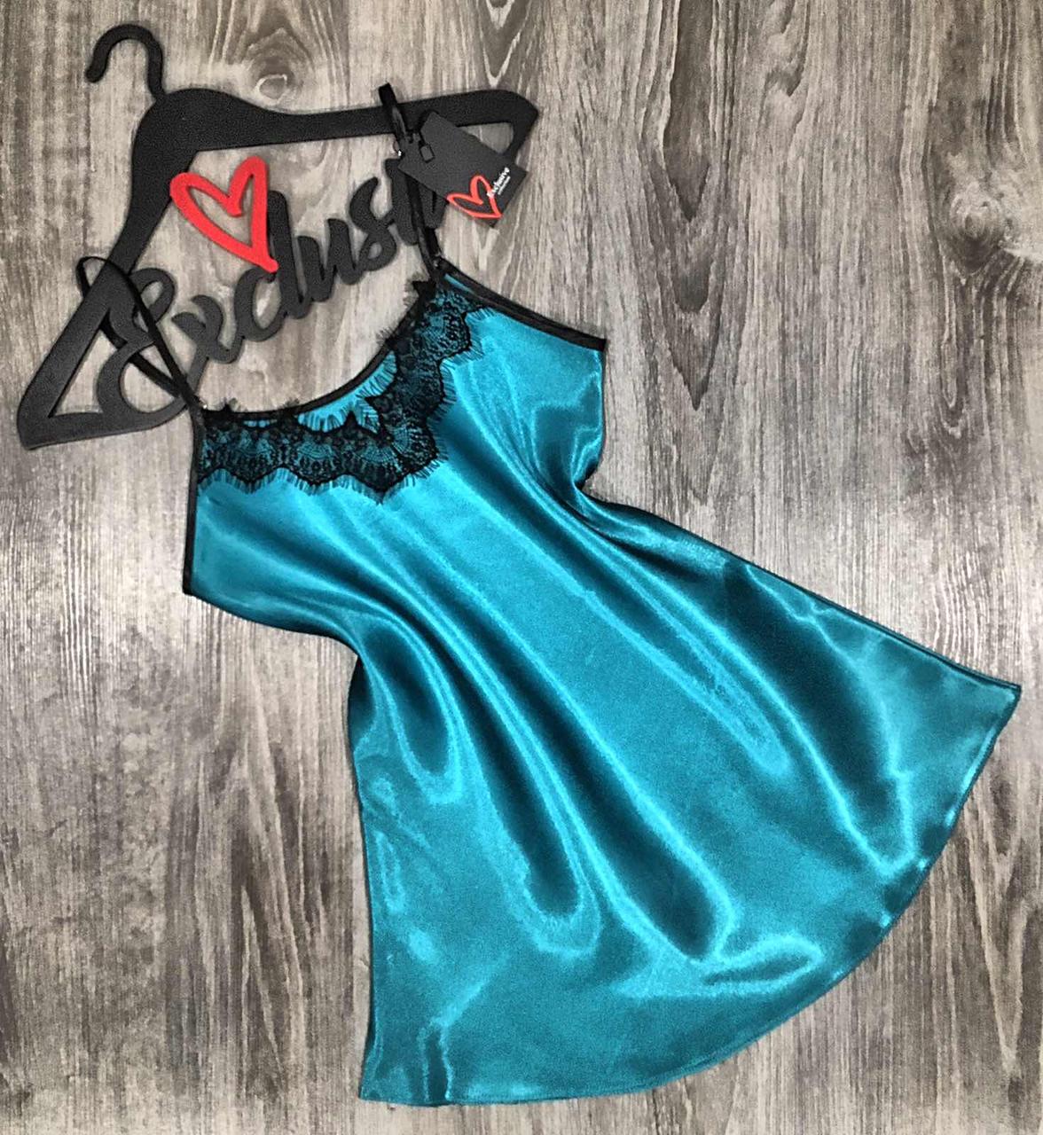 Бірюзова атласна нічна сорочка з мереживом 007.