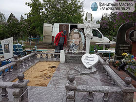 Гранитный комплекс молодой девушке из гранита и мрамора. Донецкая обл., г. Угледар 3