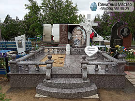 Гранитный комплекс молодой девушке из гранита и мрамора. Донецкая обл., г. Угледар 5