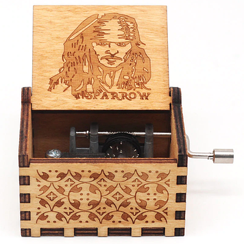 Музична скринька дерев'яна з мелодією пірати карибського моря v2