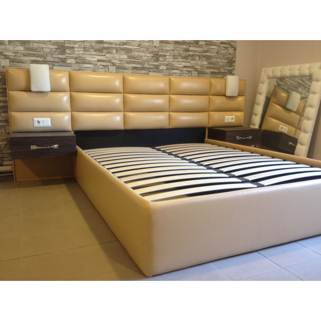 Двоспальне ліжко "Ultra" 160*200 з м'яким наголов'ям, тумбочками, бра та підіймальним механізмом