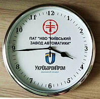 Настінний годинник із логотипом