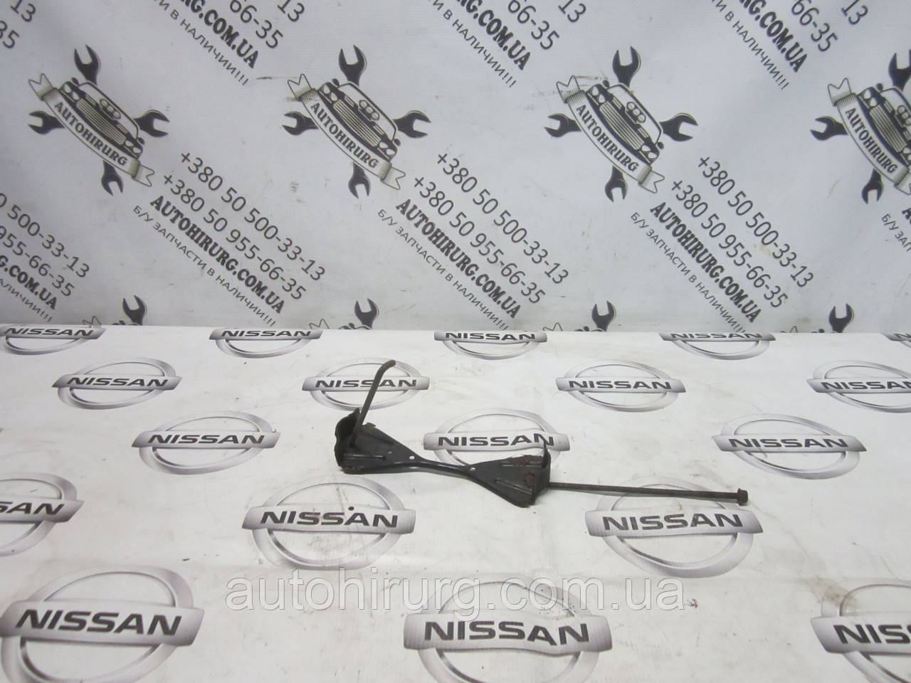 Кронштейн акумулятора nissan murano z50