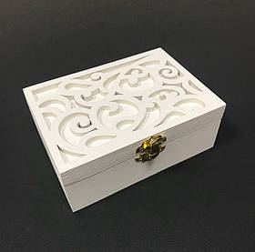 Коробочка скринька для обручок з дерева з гравіюванням та різьбленням Manific Decor 15 * 10 * 4 см Біла