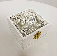 Коробочка шкатулка для колец с Инициалами Manific Decor из дерева белого цвета с гравировкой и резьбой Белая