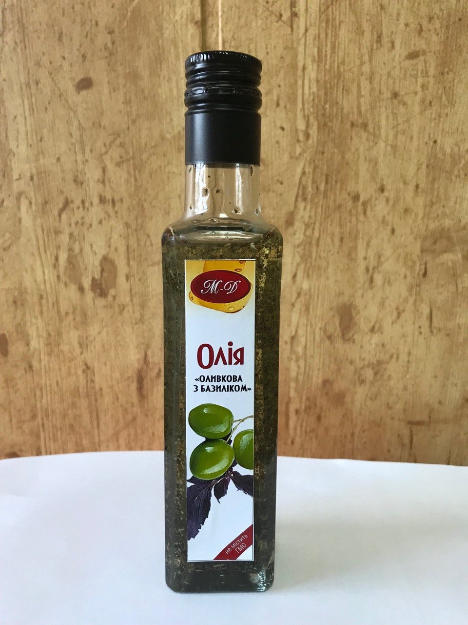 Оливкова олія з базиліком