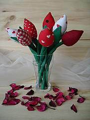 Інтер'єрні тюльпани ручної роботи з натуральних тканин, ціна за штуку