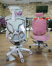 Dvary - флагман модельного ряду (дизайн "Метелик" на спинці), ергономічне офісне крісло від GTCAHIR