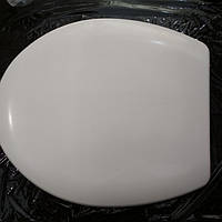 Кришка для унітаза з мікроліфтом