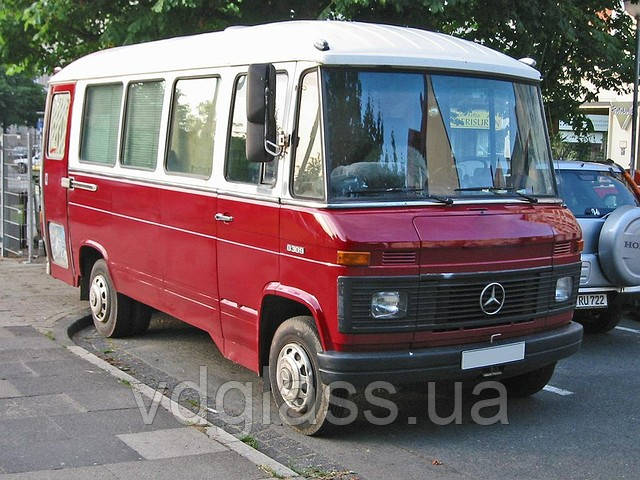 Mercedes 309-328/T2/L310 Бегемот лобове скло, триплекс, фото 1