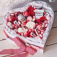 Солодкий бокс серце з цукерками/Солодкий букет дівчині на День закоханих/Букет із цукерок коханої