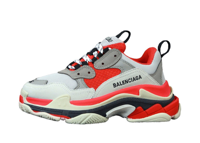 Жіночі кросівки Balenciaga Triple S Grey Red