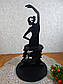 Декоративна дерев'яна серветниця "Танцівниця" чорна, фото 3
