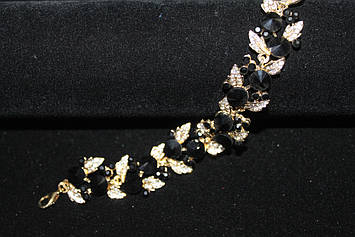 Ніжний браслет золотистий з чорними каменями гірський кришталь