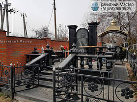 Гранитный комплекс из гранита мужчине. 2