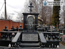 Гранитный комплекс из гранита мужчине. 4