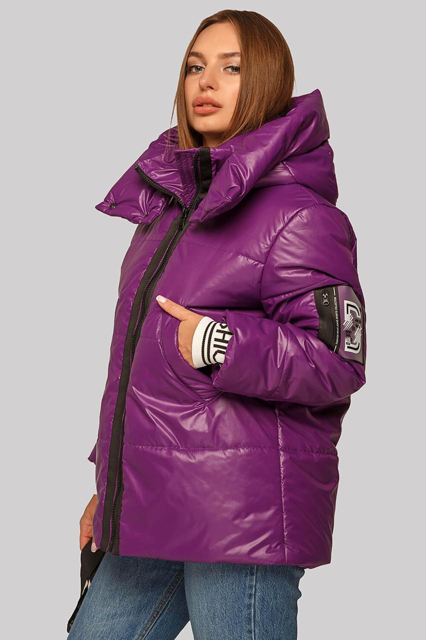 Молодежная лакированная демисезонная куртка Алекса с поясом 42-48 размеры фуксия - фото 3 - id-p1124216918