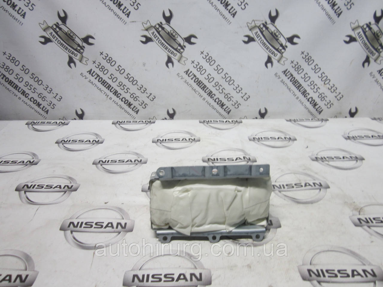 Подушка безпеки (AirBag) у торпедо Nissan Murano Z50 (NK70S-E12)