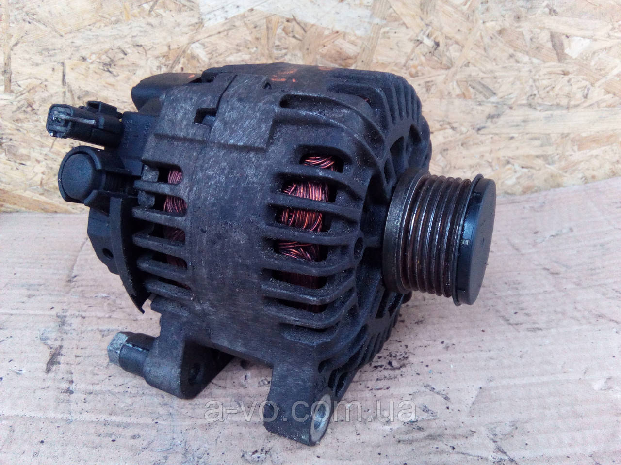 Генератор для Citroen C2 C3 C4 C5 C8 Berlingo Xsara Picasso Jumper 1.6 2.0 2.2HD 9646321780 2542693A TG15C020, фото 1