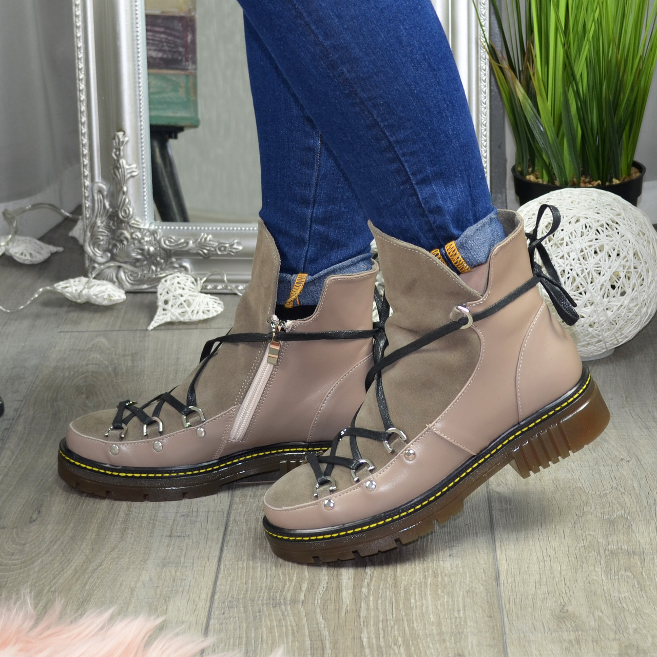 Черевики жіночі на товстій підошві, натуральна шкіра і замша кольору візон, фото 1