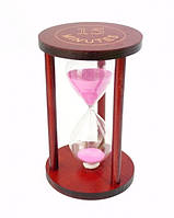 Песочные часы 15 минут на круглой деревянной подставке розовый песок