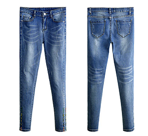 Ультразавужені джинси жіночі скіні з вишивкою внизу "Sweetheart" Стильні зручні жіночі джинси скіні