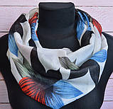 Шарф снуд жіночий повітряний в квітковий принт лілія з ніжною віскози чотириколірний 176*43, фото 2