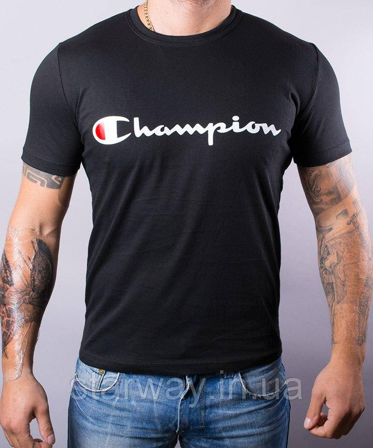 Стильна чорна футболка принт champion