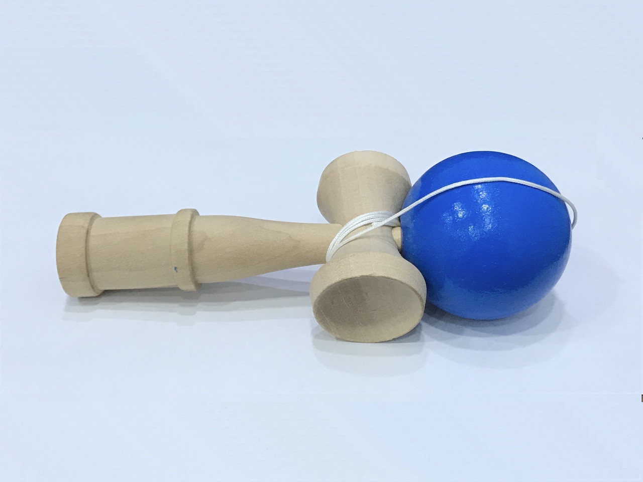 Игрушка KENDAMA (КЕНДАМА) BERYOU ZTOYL деревянная (синий шарик) 18 см - фото 1 - id-p1126564508