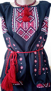 Чорна блуза Жіноча вишиванка"Орнамент червоний на чорному"