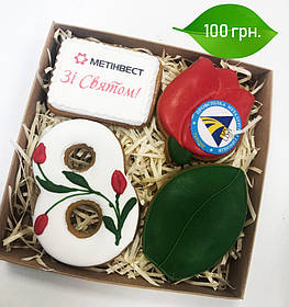 Набори пряників із логотипом до 8 Марта.