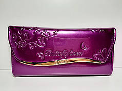 Клатч лаковий