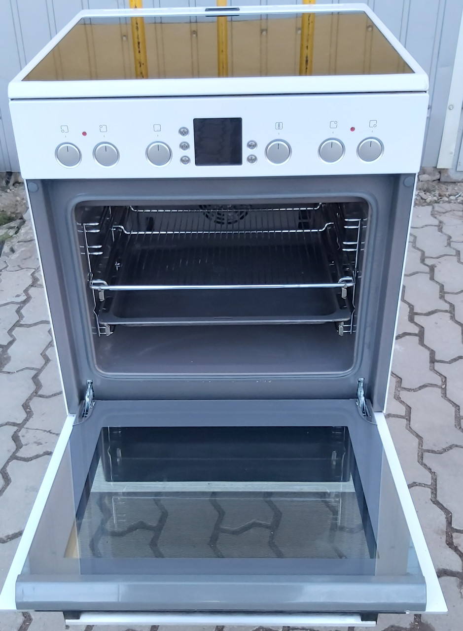 Купити Кухонна електро плита Бош Bosch HCE744320R ширина 60 см, ціна ...
