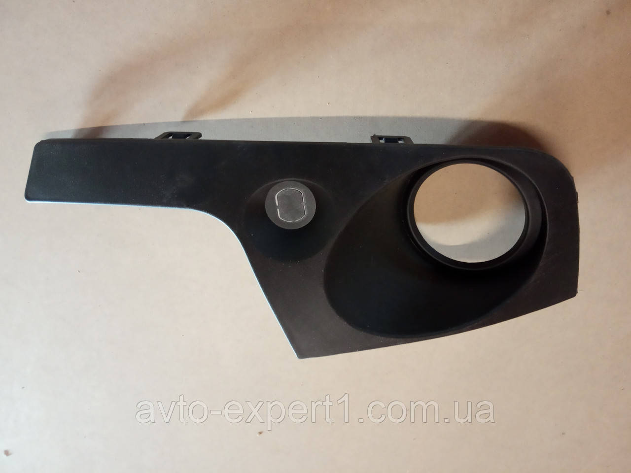 Решітка протитуманної фари R Оригінал Geely EX7, фото 1