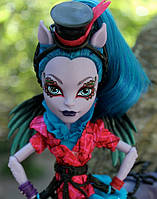 Монстр Хай Авиа Троттер Кукла Monster High Avia Trotter Freaky Fusion BJR43