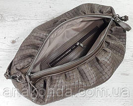 622 Натуральна шкіра, Об'ємна сумка клатч pouch. Сумка жіноча кавова - шкіряна сумка пельмень, фото 3