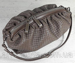 622 Натуральна шкіра, Об'ємна сумка клатч pouch. Сумка жіноча кавова - шкіряна сумка пельмень, фото 6