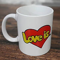 Чашка love is
