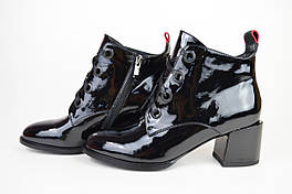 Ботинки на каблуке Bacyni 832394 кожа лак