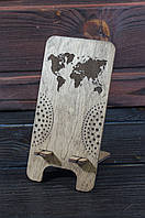 Деревянная подставка для смартфона, телефона с гравировкой "Карта мира"