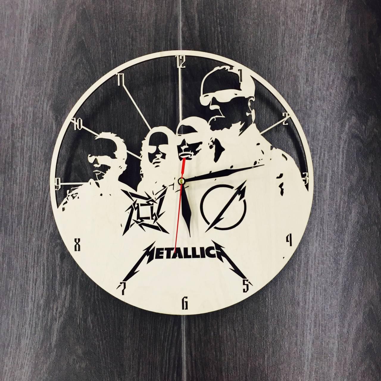 Годинник з дерева на стіну «Metallica»