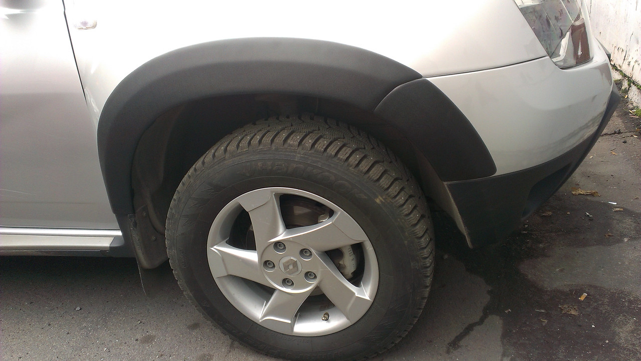 Renault Duster (2010-2017) - розширювачі колісних арок без заходу під поріг